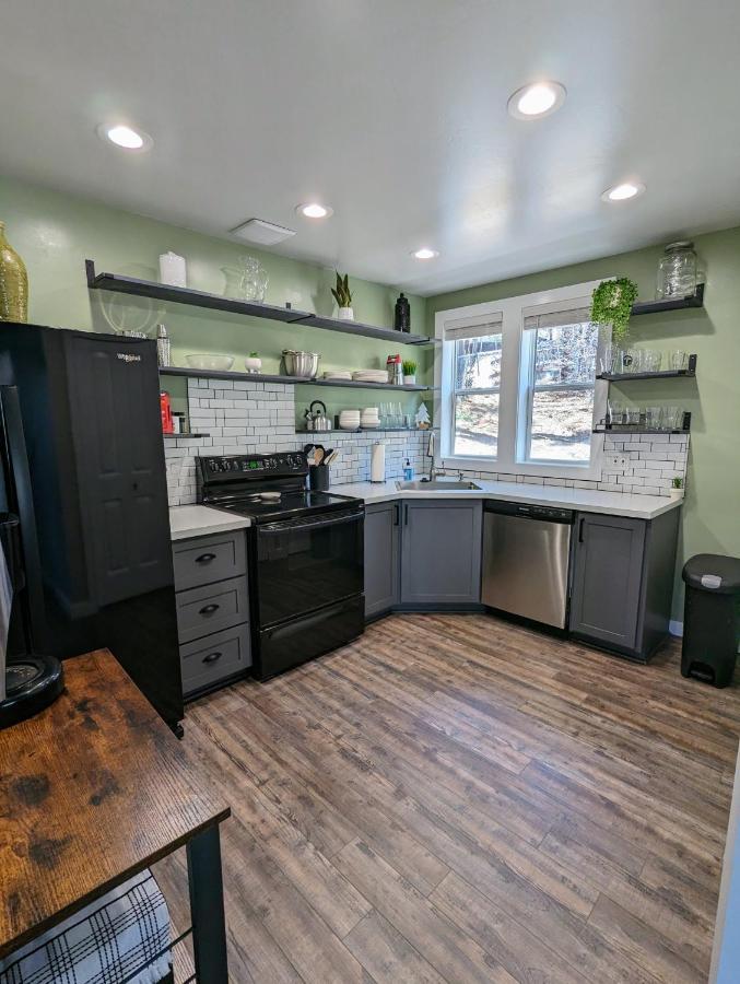 Hillside Hangout 3Bd/2Ba, Elevated Deck Sunsets Пайнтоп-Лейксайд Екстериор снимка